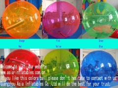 Πλήρης χρωματική μπάλα νερού