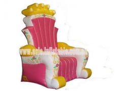 Φουσκωτή βασιλική καρέκλα