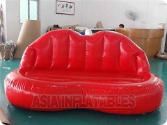  φουσκωτά κόκκινα χείλη σχήμα καναπέ